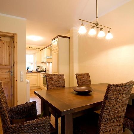 Ferienhaus Zander Mit Sauna บอร์น ภายนอก รูปภาพ