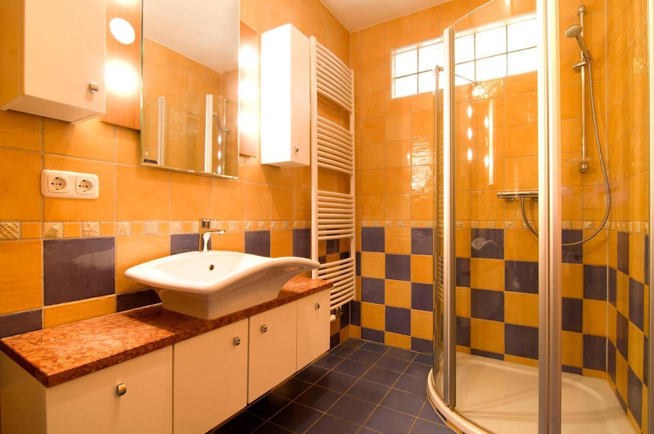 Ferienhaus Zander Mit Sauna บอร์น ภายนอก รูปภาพ